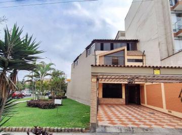 Casa de 7 habitaciones, Lima · Casa en Alquiler en San Borja, 7 Dorm., Jardìn, Terraza y 2 Cocheras