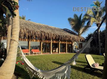 Casa de 4 habitaciones, Talara · Casa Frente Al Mar en Venta – Vichayito | 1,320.49 m² | Piscina | Us$1,100,000