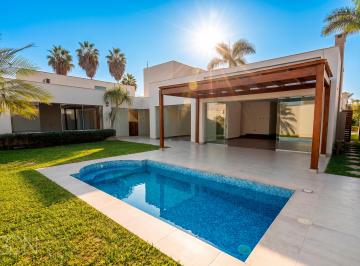 Casa de 3 habitaciones, Lima · Casa en Venta en La Molina | 461 m² de Terreno | 3 Dorm. | 2 Cocheras | Us$499,000
