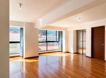 Departamento de 3 habitaciones, Cusco · ¡Vive con Estilo y Comodidad! Departamento de 120 m² en Alquiler – Magisterio
