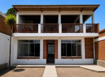 Casa de campo de 5 habitaciones, Lima · Casa de Campo de 200 m² con 5 Dorm. en Venta en Pachacamac