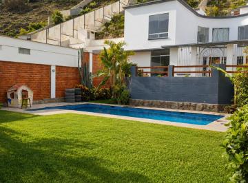 Casa de 5 habitaciones, Lima · Venta un Refugio Rodeado de Naturaleza en Calle El Peñón - La Planicie 3era Etapa $560,000