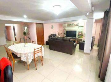 Departamento de 4 habitaciones, Lima · 4 Dorm. “grandes”, 4 Baños, 2 Depositos, Jacuzzi, Patio Interno, Escritorio, 1 Estacionamiento