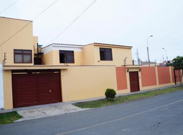 Casa · 280m² · 5 Dormitorios · 2 Estacionamientos · Casa con Local Comercial Cerca a Av Alameda Sur