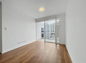 Sala - Balcón · Departamento en Miraflores