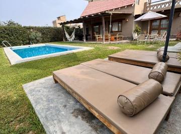 Casa de campo de 5 habitaciones, Chincha · ¡Linda Casa Campo Chincha - Elcarmen! 5 Dorm. Piscina 1000at. Us180,000 Amoblada