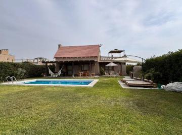 Casa de campo de 5 habitaciones,  · ¡Chincha El Carmen! Linda Casa Campo 5 Dorm. Piscina 1000at. Us180,000