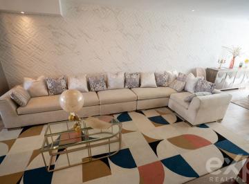 Casa · 463m² · 4 Dormitorios · 2 Estacionamientos · Casa Residencial
