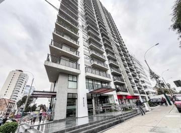 Departamento · 60m² · 2 Dormitorios · Alquiler de Dpto 2 Dorm Amoblado en San Isidro Límite Miraflores