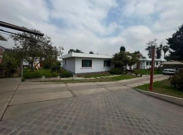 Local comercial , Lima · Casa en Zona Comercial – La Molina