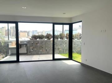Departamento de 3 habitaciones, Lima · Estreno Cerca a Larcomar Dúplex con Jardín