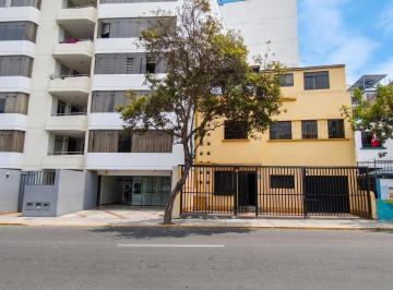 Oficina comercial · 250m² · 1 Estacionamiento · Alquiler de Casa / Oficina con Cochera en Miraflores
