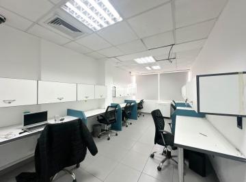 Oficina comercial · 210m² · 1 Estacionamiento · San Isidro• 210 Mtr2• Oficina 6 Ambientes• 1 Cochera
