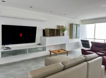 Casa · 202m² · 7 Dormitorios · 2 Estacionamientos · Casa en Venta Playa Caballeros Punta Hermosa