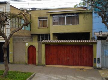 Casa de 4 habitaciones, Lima · Casa Comercial en Alquiler