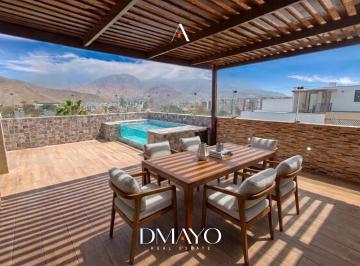 Departamento · 277m² · 3 Dormitorios · 2 Estacionamientos · Duplex en Venta de 277 m², Terraza y Piscina, 3 Dorm. y 2 Cocheras Paralelas, Lima Polo Hunt