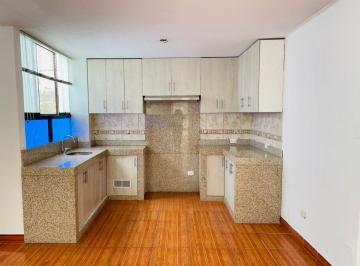 Departamento · 126ha · 2 Dormitorios · La Molina - Vendo Amplio Departamento de 140 m² con 2 Dorm C/ Baño - Terraza C. Sta. Margarita