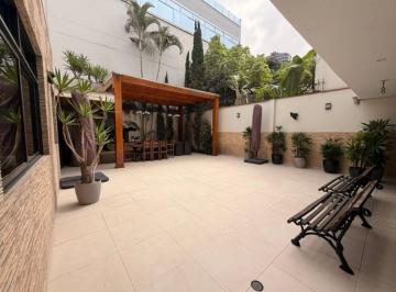 Casa de 4 habitaciones, Lima · Amplia Casa en Venta en San Isidro