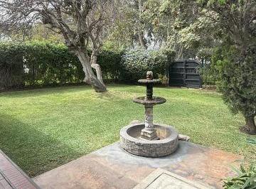 Casa · 346m² · 6 Dormitorios · 2 Estacionamientos · Venta Casa Los Alamos a La Espalda de La Upc