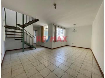 Departamento de 3 habitaciones, Lima · Departamento Dúplex en Venta de 100 m² en Portada del Sol, La Molina