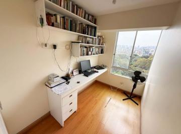 Departamento de 3 habitaciones, Lima · Alquilo Departamento Amplio con Balcon 3 Habitaciones Frente a Parque Castilla