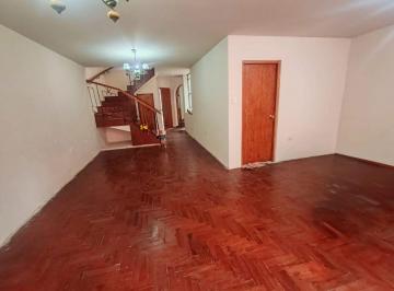 Casa de 6 habitaciones, Lima · Casa de 3 Pisos con Zonificación Comercial en Venta en Barranco