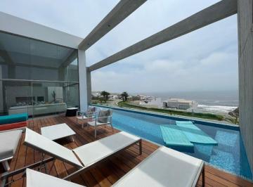 Casa · 650m² · 4 Dormitorios · 3 Estacionamientos · Casa de Playa en Venta en Playa Misterio Asia