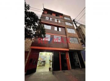 Casa de 6 habitaciones, Lima · Casa de 5 Pisos con Local Comercial en Venta - 301 m² Construidos - La Victoria