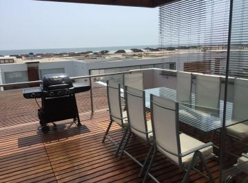 Casa · 174m² · 6 Dormitorios · 2 Estacionamientos · Puerto Madero Casa en Segunda Fila Vista Al Mar