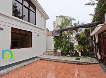 Casa de 6 habitaciones, Lima · Alquiler de Amplia Casa en Av San Borja Norte 1xx// San Borja