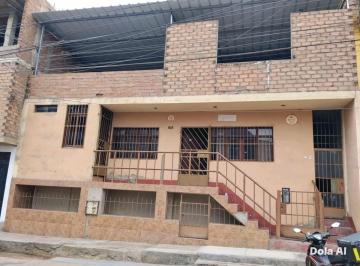 Casa de 6 habitaciones, Lima · Casa en Venta — Comas, Lima