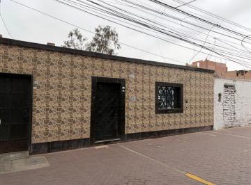 Casa de 1 habitación, Huaral · Oportunidad Huaral, Casa en Venta de 245 m², con Frente 10 m² y de Lado 26 m², a 48 m de Calle Derecha
