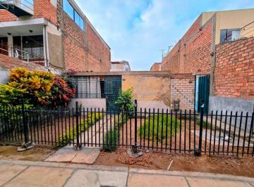 Casa de 3 habitaciones, Lima · Vendo Casa Como Terreno Psje Arona Urb Villa Los Angeles - Los Olivos
