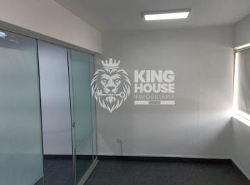 Oficina comercial · 120m² · Alquiler de Oficina Implementada en Urb. Santa Catalina
