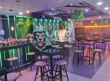 Local comercial · 370m² · Venta de Local Comercial Para Restobar – Surquillo
