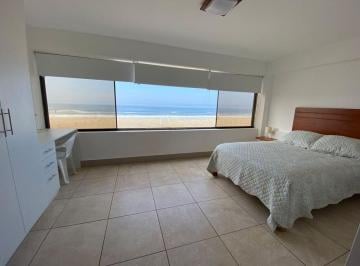 Casa de 5 habitaciones, Lima · Venta de Casa de Playa en Punta Negra Frente Al Mar