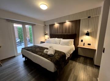 Departamento de 1 habitación, Lima · Executive Suite de Gran Tamaño en Miraflores | 95 m² · Piso 2 · Amoblado + Cochera Incluida