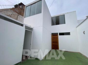 Casa · 250m² · 7 Dormitorios · 1 Estacionamiento · Oportunidad de Inversión – Casa en Venta en La Perla – Precio Competitivo