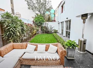 Casa · 255m² · 5 Dormitorios · 2 Estacionamientos · Oportunidad! Casa en Venta en Espectacular Zona de Surco