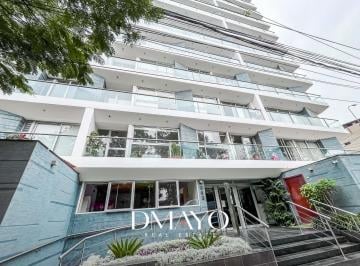 Departamento · 90m² · 3 Dormitorios · Alquilo Dpto Amoblado de 3 Dorm Frente Al Parque Castilla - 90 m²