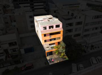Departamento · 116m² · 3 Dormitorios · 1 Estacionamiento · Departamento Remodelado a un Paso de C. C. Polvos Rosados, Surco