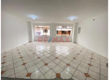 Local comercial · 320m² · 6 Dormitorios · Local de 4 Pisos en Alquiler Tomas Valle con Universitaria