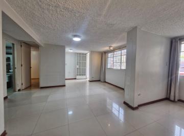 Departamento · 70m² · 2 Dormitorios · 2 Estacionamientos · Se Alquila Departamento en 1er Piso con 2 Cocheras