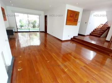 Casa · 398m² · 4 Dormitorios · 2 Estacionamientos · Alquilo Linda Casa en Condominio Exclusivo en La Planicie
