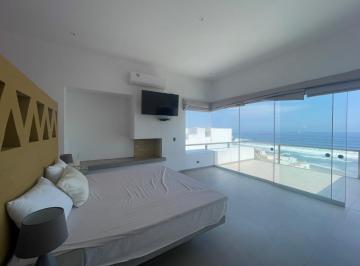 Casa · 320m² · 3 Dormitorios · 3 Estacionamientos · Moderna Casa en Venta en Playa Misterio Km.117 Panamericana Sur