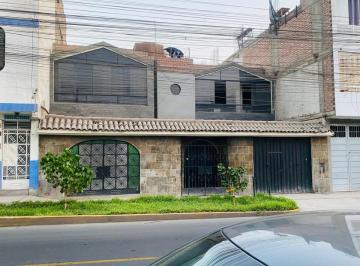 Casa de 5 habitaciones, Lima · Espacio de Oportunidad Casa en Venta Ceres Ate