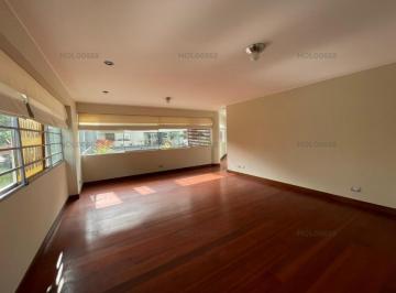 Departamento · 75m² · 1 Dormitorio · Alquilo en Surco - Excelente Deto. Frente a Parque y Primer Piso