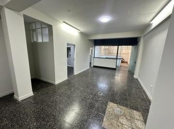 Oficina comercial · 120m² · 2 Dormitorios · Oficina Implementada 120 m² Primer Piso Ubicado en Corpac - San Isidro