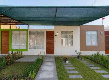 Casa de 2 habitaciones, Ica · Casa en Venta en Urb. Los Huarangos VII Etapa – Ica