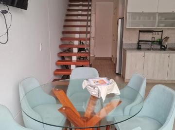 Departamento · 160m² · 3 Dormitorios · 2 Estacionamientos · Vendo Triplex Familiar con Piscina, a Cuadras de La Playa
